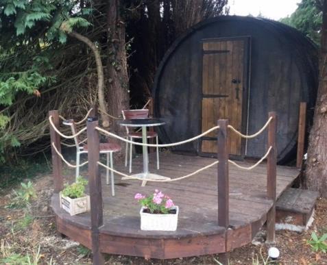 Charming 2-Bed Cabin In Domfront-En-Poiraie Perrou Kültér fotó